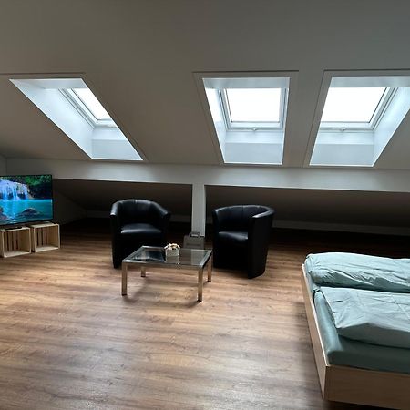 Neue Einzimmer Dachwohnung Seengen Exterior photo