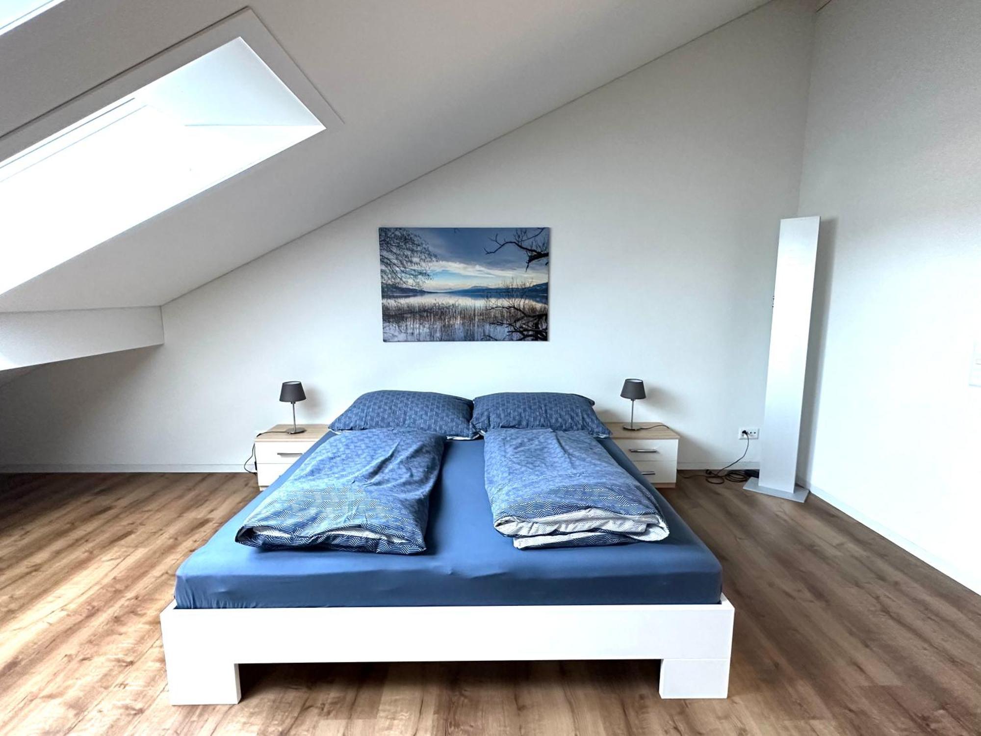 Neue Einzimmer Dachwohnung Seengen Exterior photo